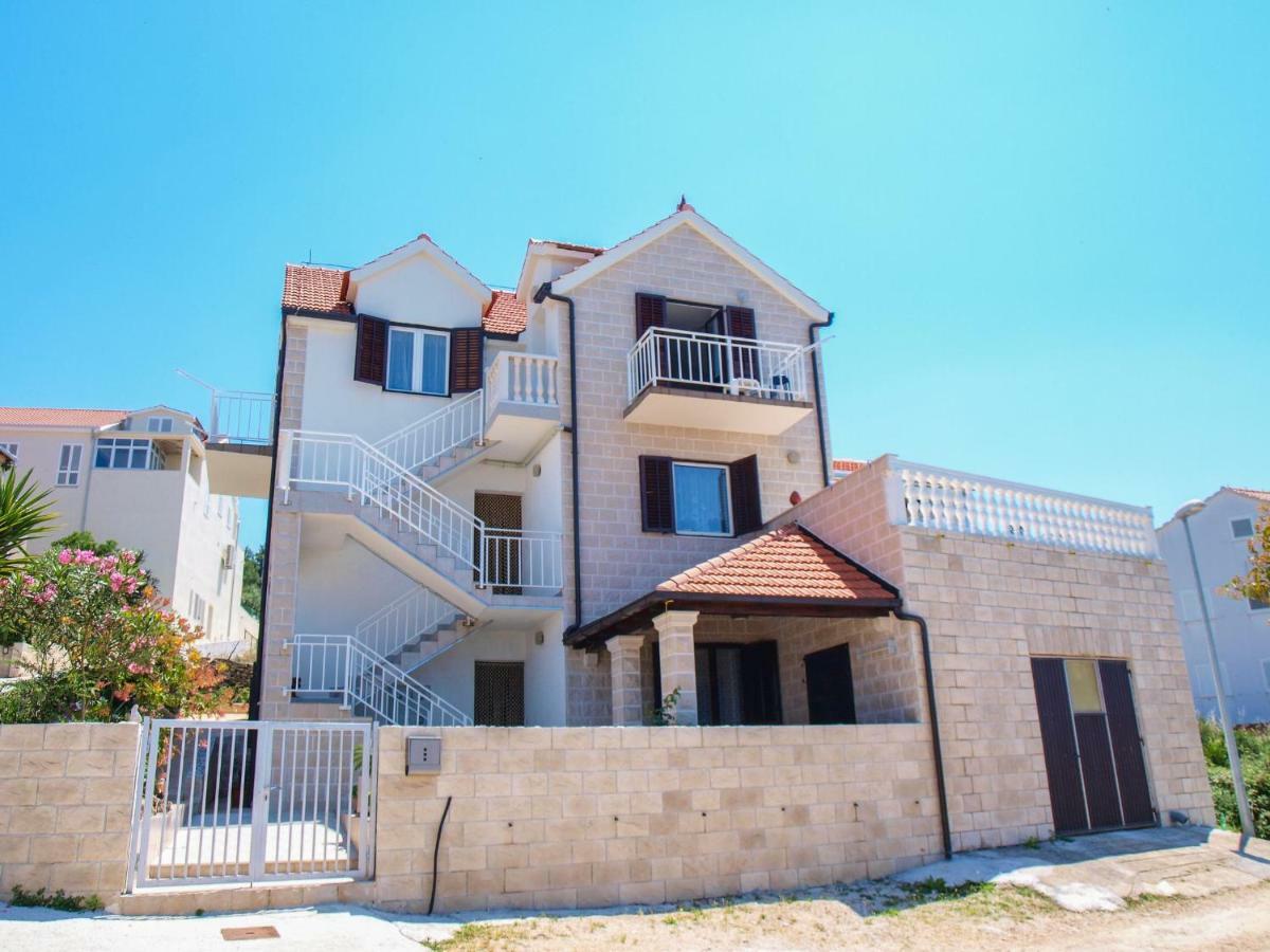 Apartments Vukovic พอสติรา ภายนอก รูปภาพ
